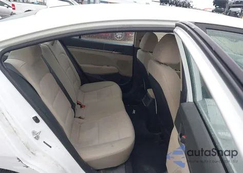 2018 Hyundai Elantra Sel z USA, uszkodzony, nr VIN 5NPD84LF9JH234613